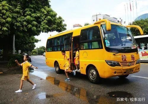 校車安全小知識:學生乘坐校車需要注意什么 校車安全小知識:學生乘坐校車需要注意什么