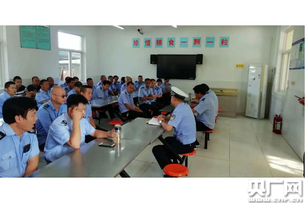 長安校車 溫暖鄉村娃娃平安幸福上學路 長安校車 溫暖鄉村娃娃平安幸福上學路