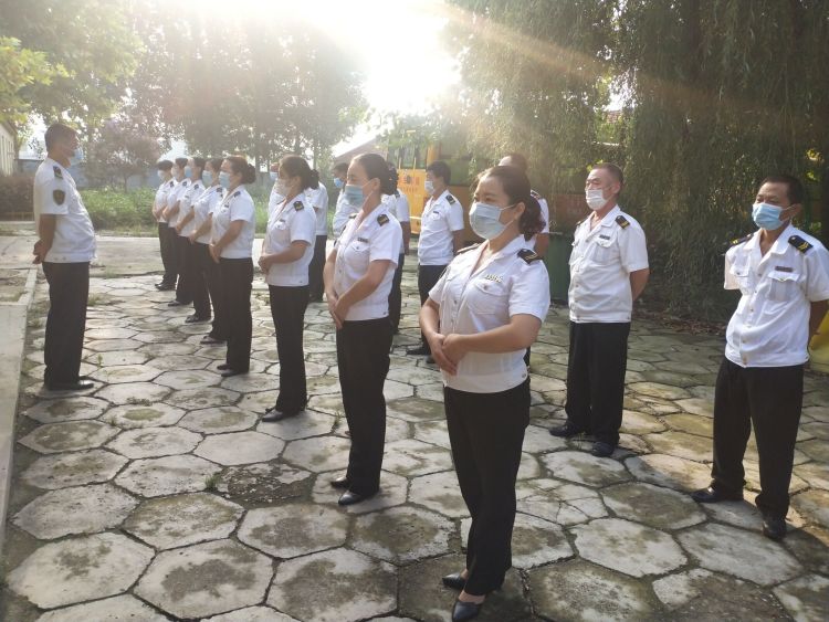 青島:新學(xué)期,校車為平度1.8萬(wàn)余名學(xué)生安全護(hù)航 青島:新學(xué)期,校車為平度1.8萬(wàn)余名學(xué)生安全護(hù)航