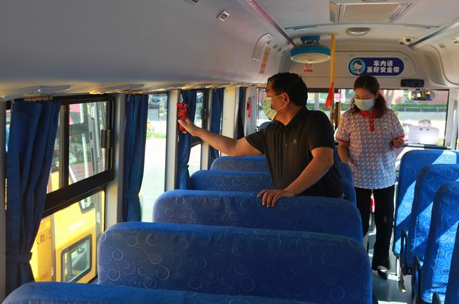 鄭州市開展校車安全管理工作專項督查/ 鄭州市開展校車安全管理工作專項督查