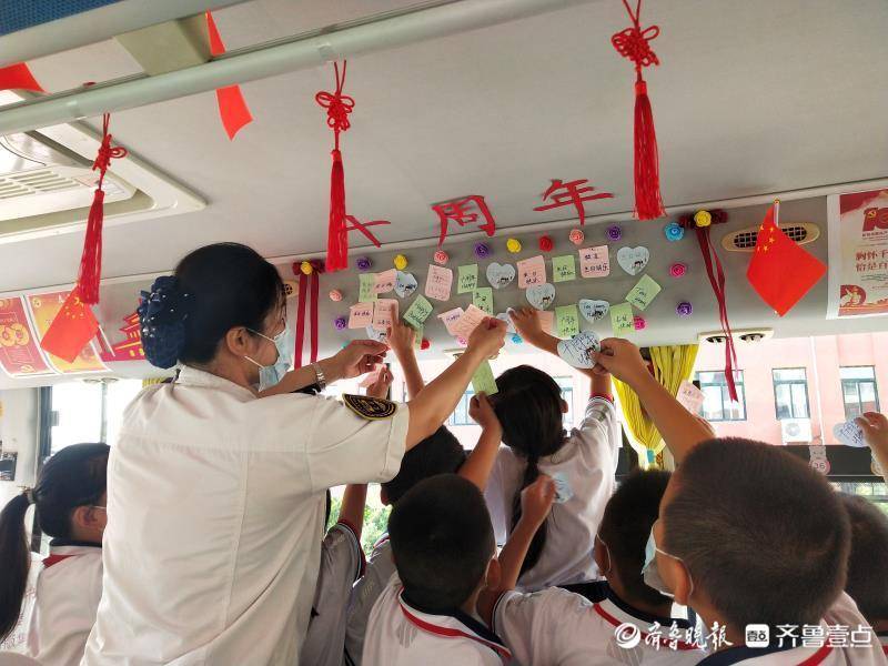 每天送15萬學子上下學，溫馨校車開通10年跑了1.6億公里