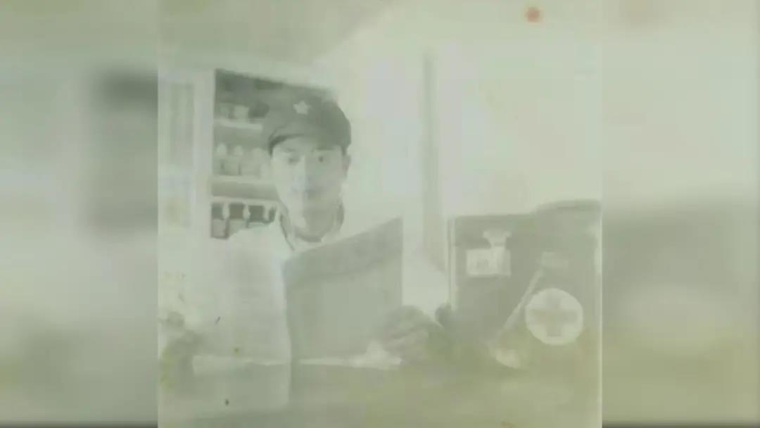 “校車爺爺”沖上熱搜,不管39年前還是現在,他一直在保護孩子 微信圖片_20211114120614.jpg