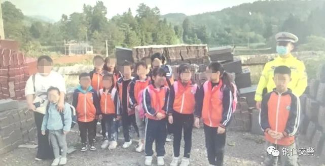 銅仁松桃:校車安全不得疏忽 圖片