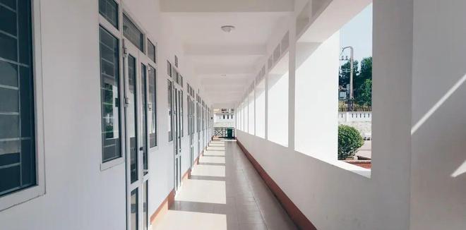 禽獸不如! 校車司機利用職務之便, 2年間猥褻多名女童! 禽獸不如! 校車司機利用職務之便, 2年間猥褻多名女童!