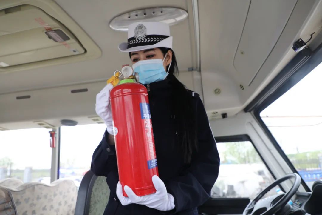 道路交通安全整治年 | 北安市公安交警嚴格校車安全管理打造平安“六一” 圖片