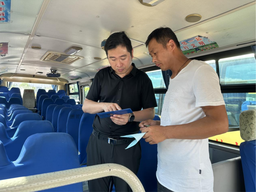 【平安校園】長春經(jīng)開區(qū)教育系統(tǒng)開展2023年秋季開學前校車安全檢查工作 圖片