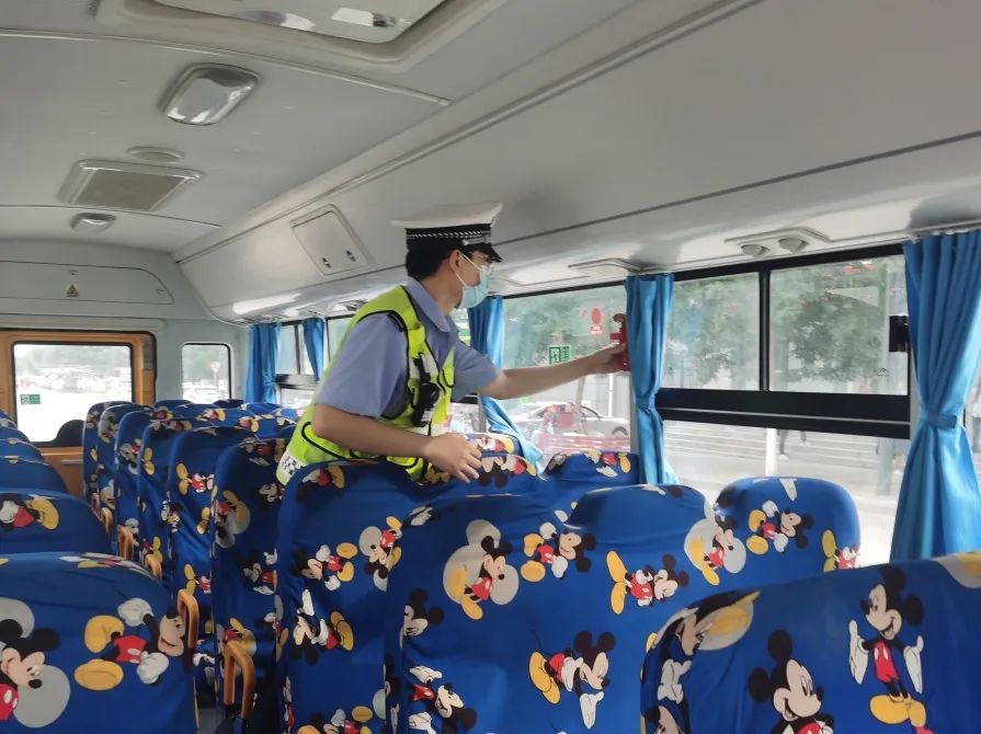 護航開學(xué)季 | 校車安全大檢查 為新學(xué)期保駕護航 圖片