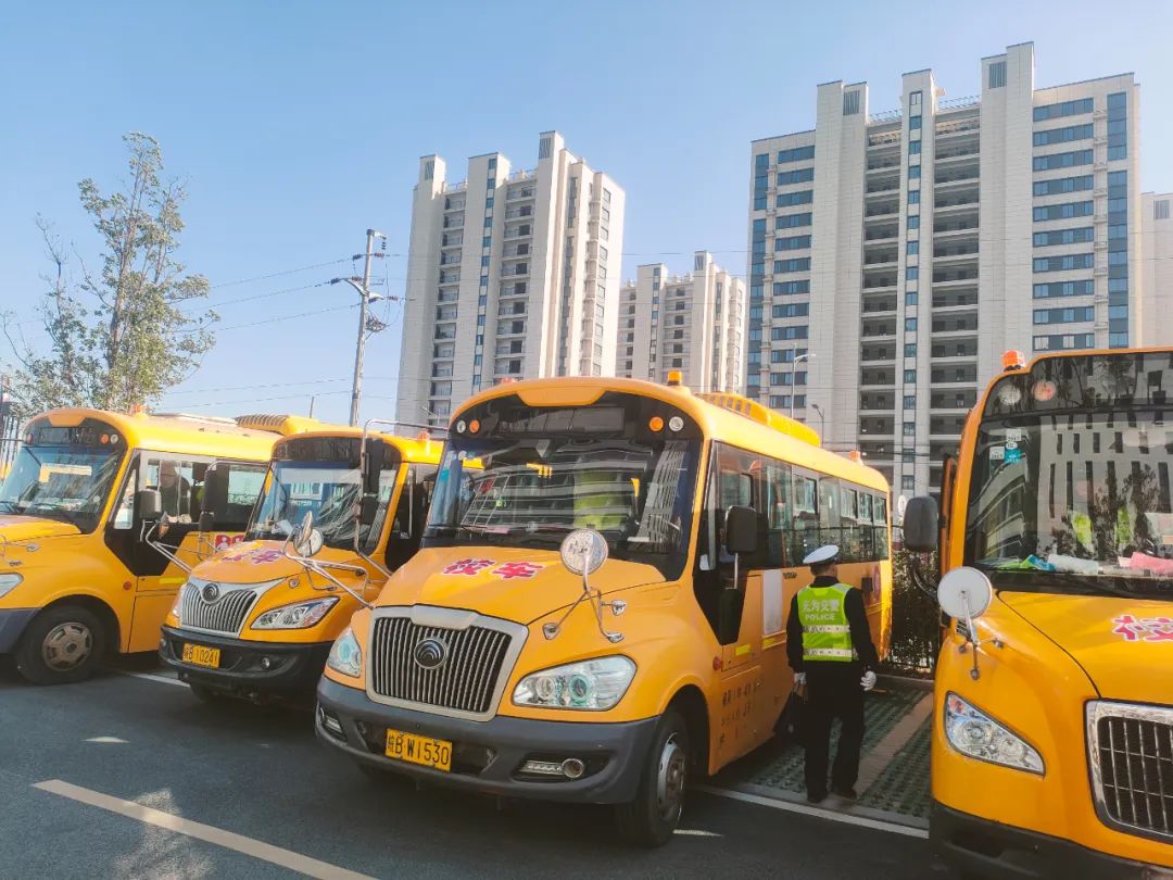 無為開展校車大體檢/ 圖片