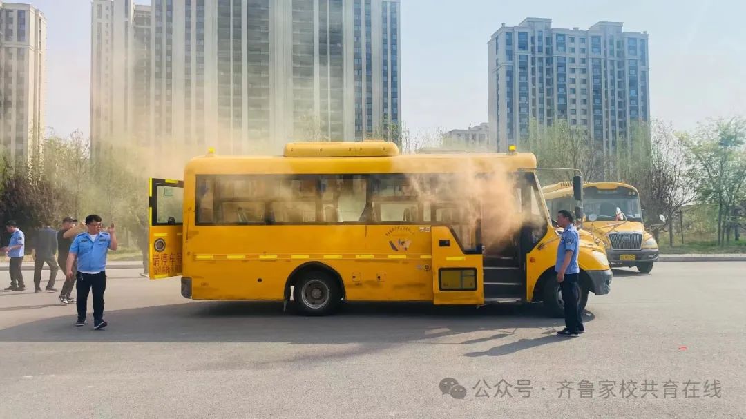 曹縣開展校車安全應急疏散演練/ 圖片
