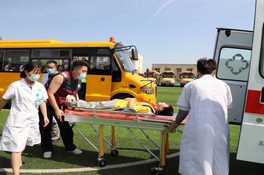 長安區舉辦2024年校車安全應急演練活動