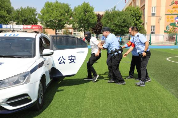 長安區舉辦2024年校車安全應急演練活動