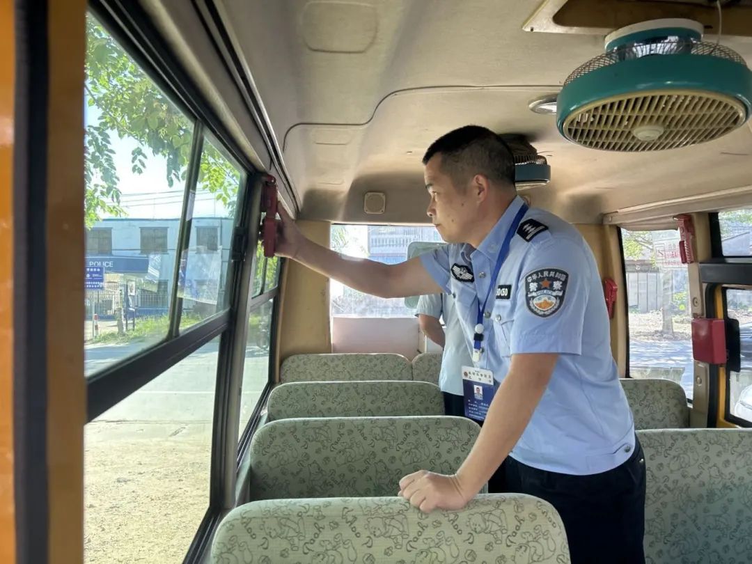 “護苗”行動 | 屯昌強化校車安全檢查