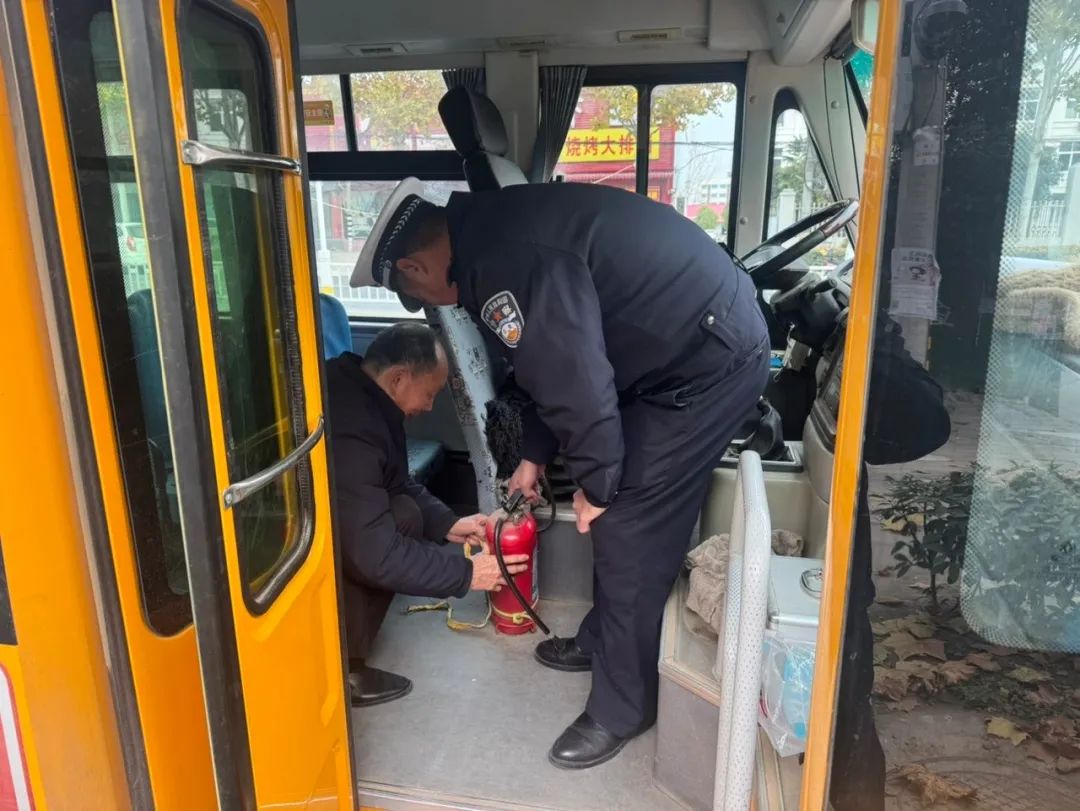 舞陽:加強冬季校車安全管理,筑牢幼兒平安防線 圖片