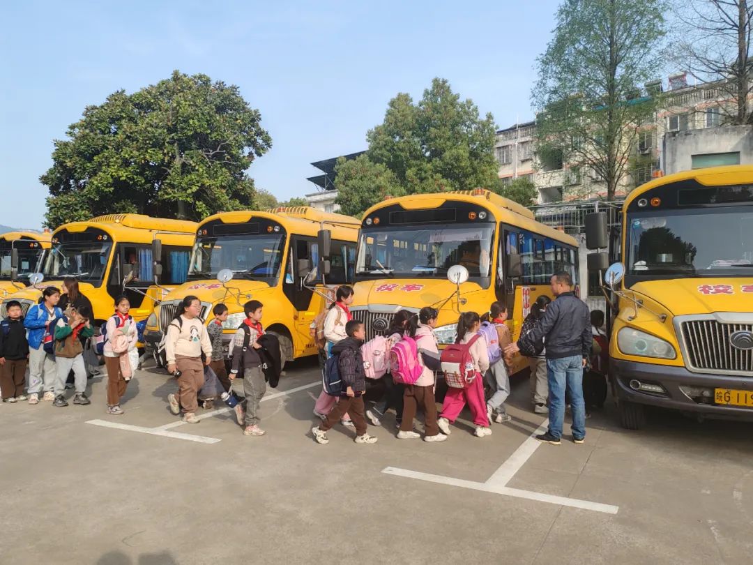 銅陵:校車安全管理再發力 守護學生平安上學路 圖片