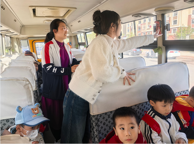 【齊發力 保安全】區教育局開展校車安全檢查 為學生出行保駕護航