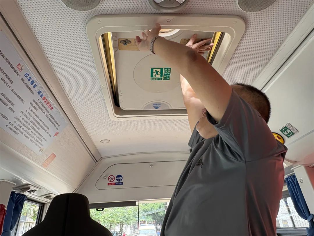 斯美幼兒園校車安全應急演練活動/ 斯美幼兒園校車安全應急演練活動