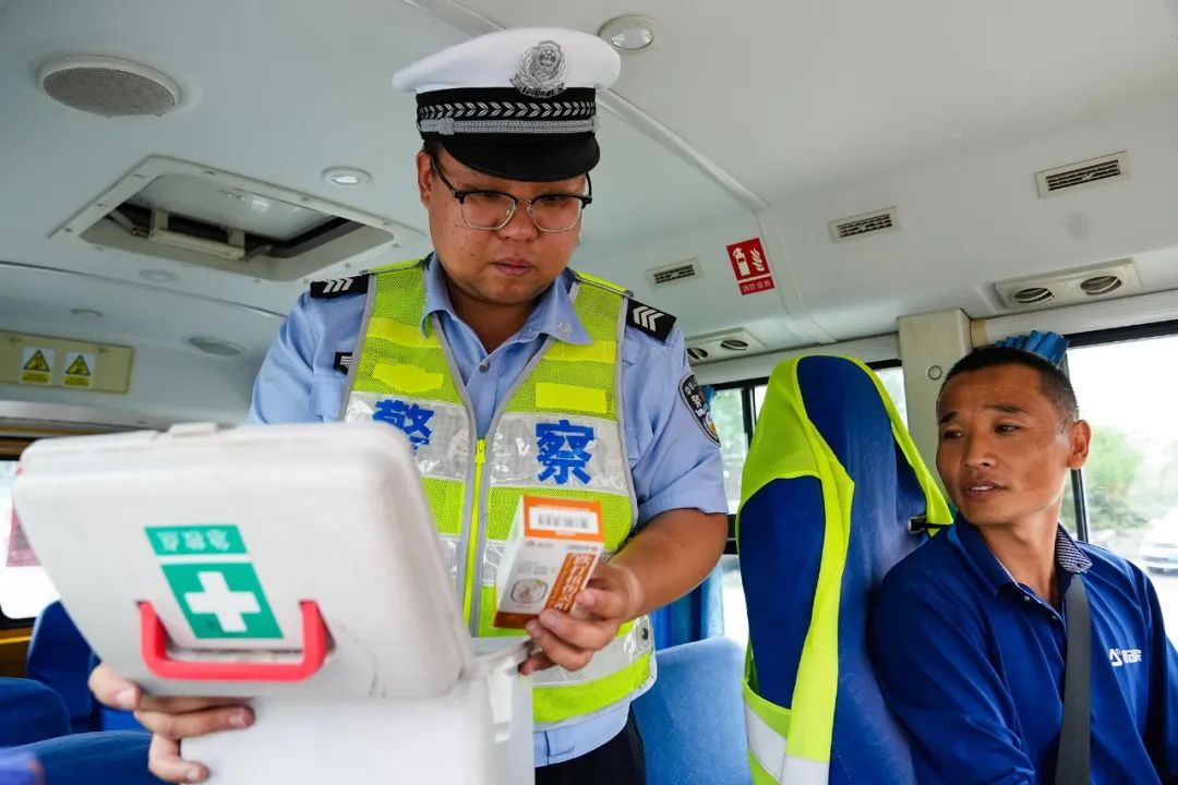 邯鄲冀南新區 | 開展校車安全專項檢查 筑牢學生出行安全防線 邯鄲冀南新區 | 開展校車安全專項檢查 筑牢學生出行安全防線