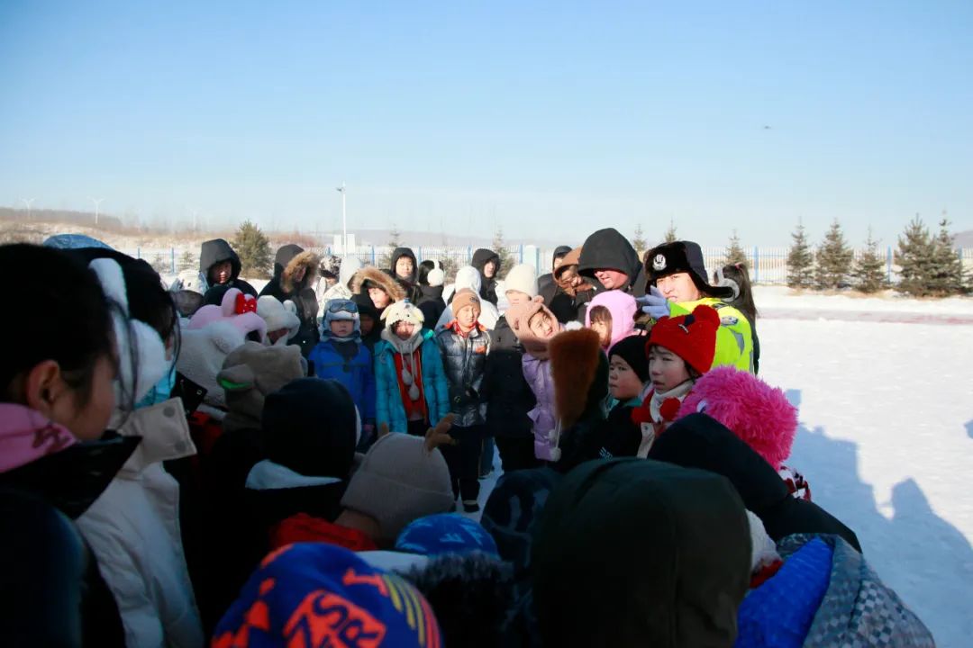 文明交通 你我同行 | 黑河交警扎緊校車安全關口 保障學生出行安全 圖片