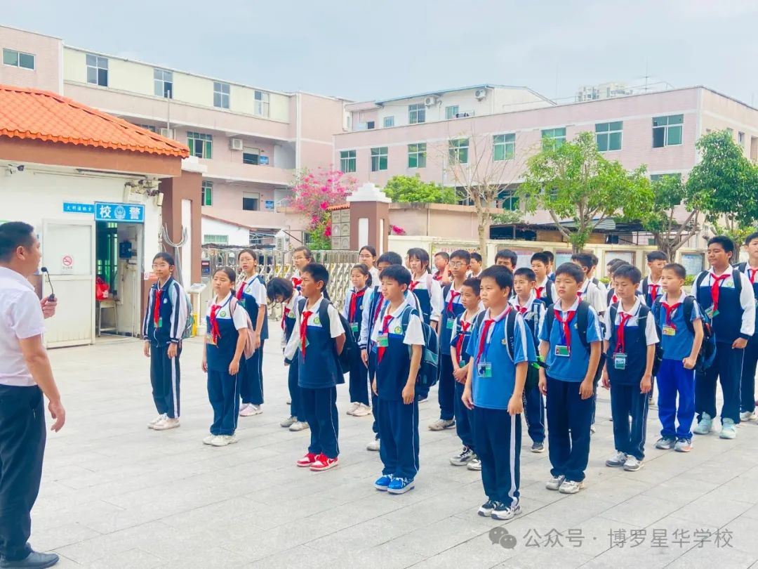 安全乘校車,平安伴我行——星華學校開展校車安全應急疏散演練活動 圖片