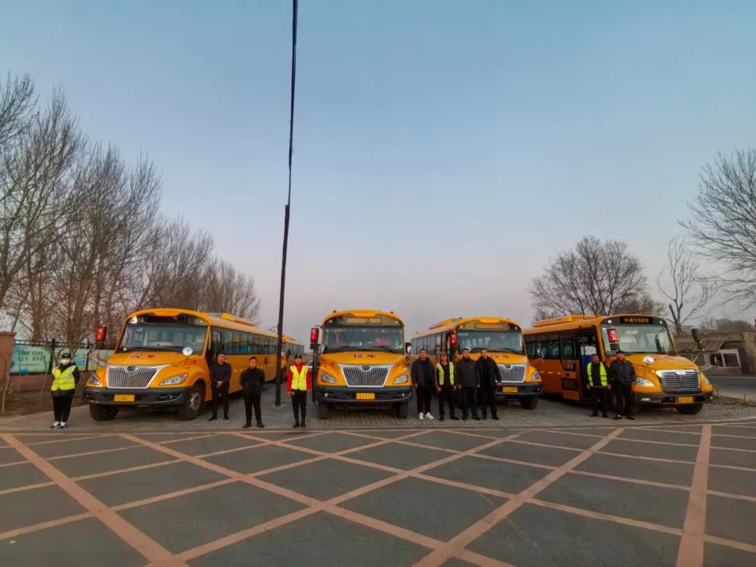 入冬之際 守護校車安全— 財落學校全面開展校車車況安全排查 圖片