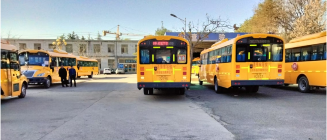 校車審批加速度 保障安全暖人心 圖片