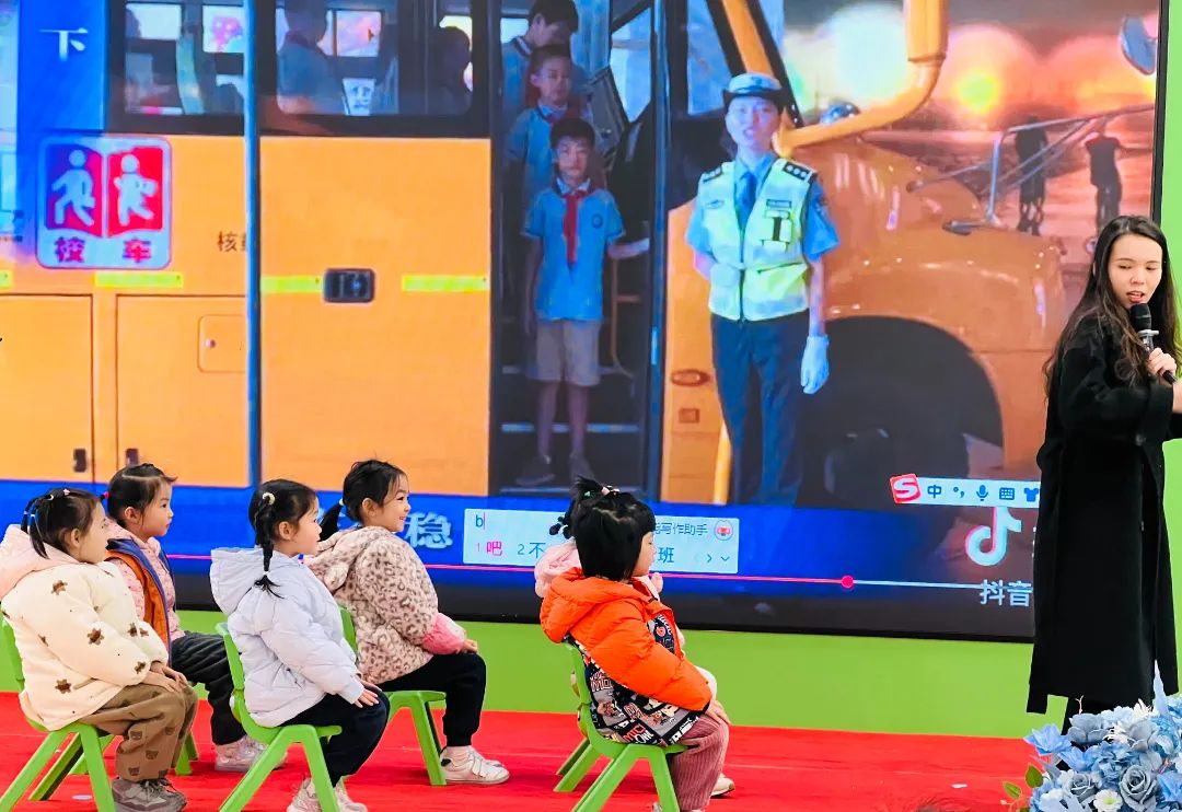 吉的堡仁智幼兒園--校車安全演練/ 吉的堡仁智幼兒園--校車安全演練