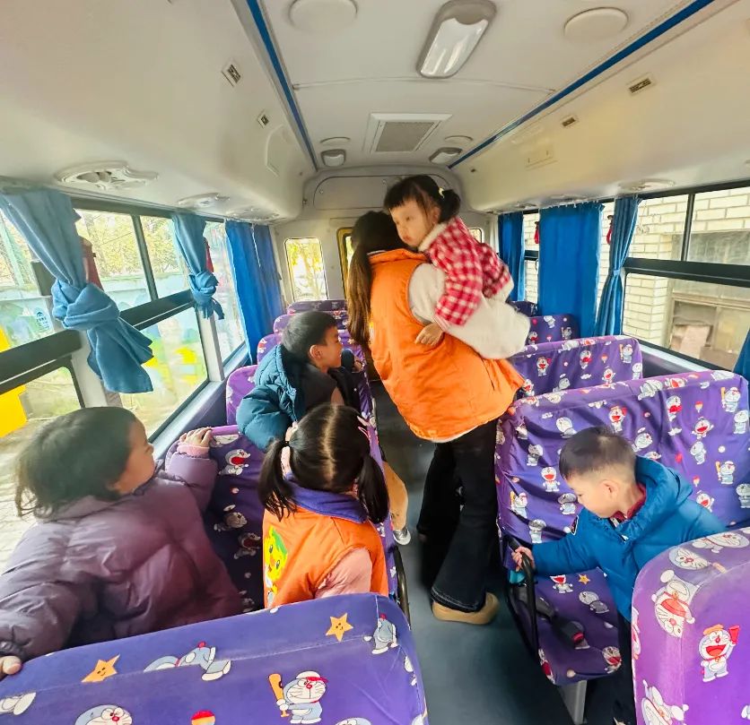 吉的堡仁智幼兒園--校車安全演練/ 吉的堡仁智幼兒園--校車安全演練