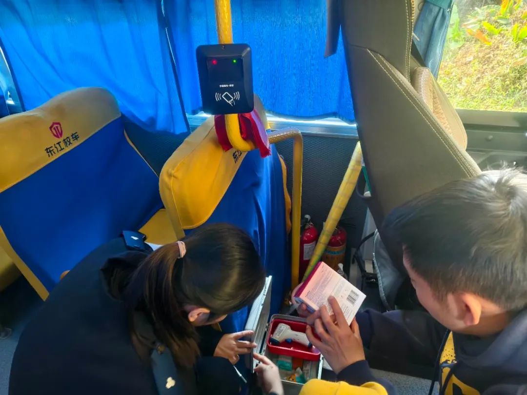 泰美鎮:護航“開學季”,筑牢校車安全防線 圖片