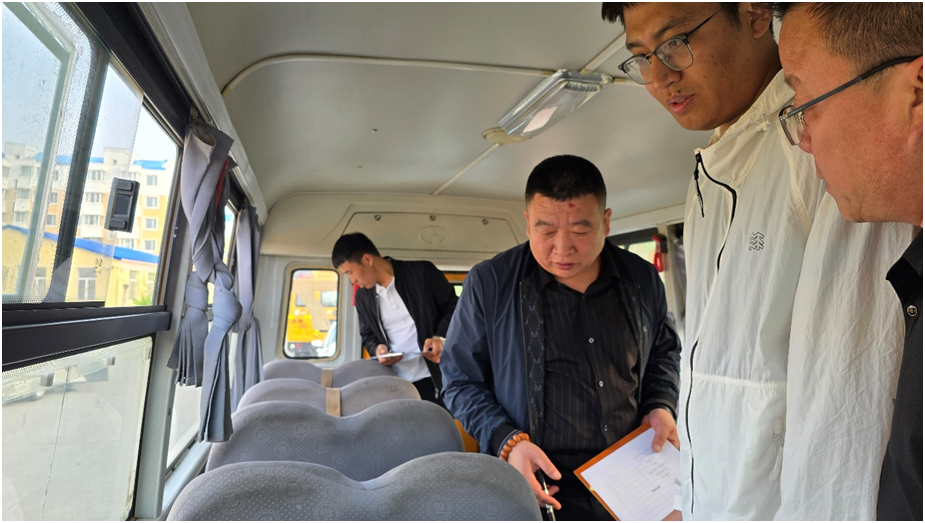 “體驗乘車全流程,排查風險保安全”——大同區高臺子中心小學“坐校車、走流程、排風險”專項行動紀實 圖片