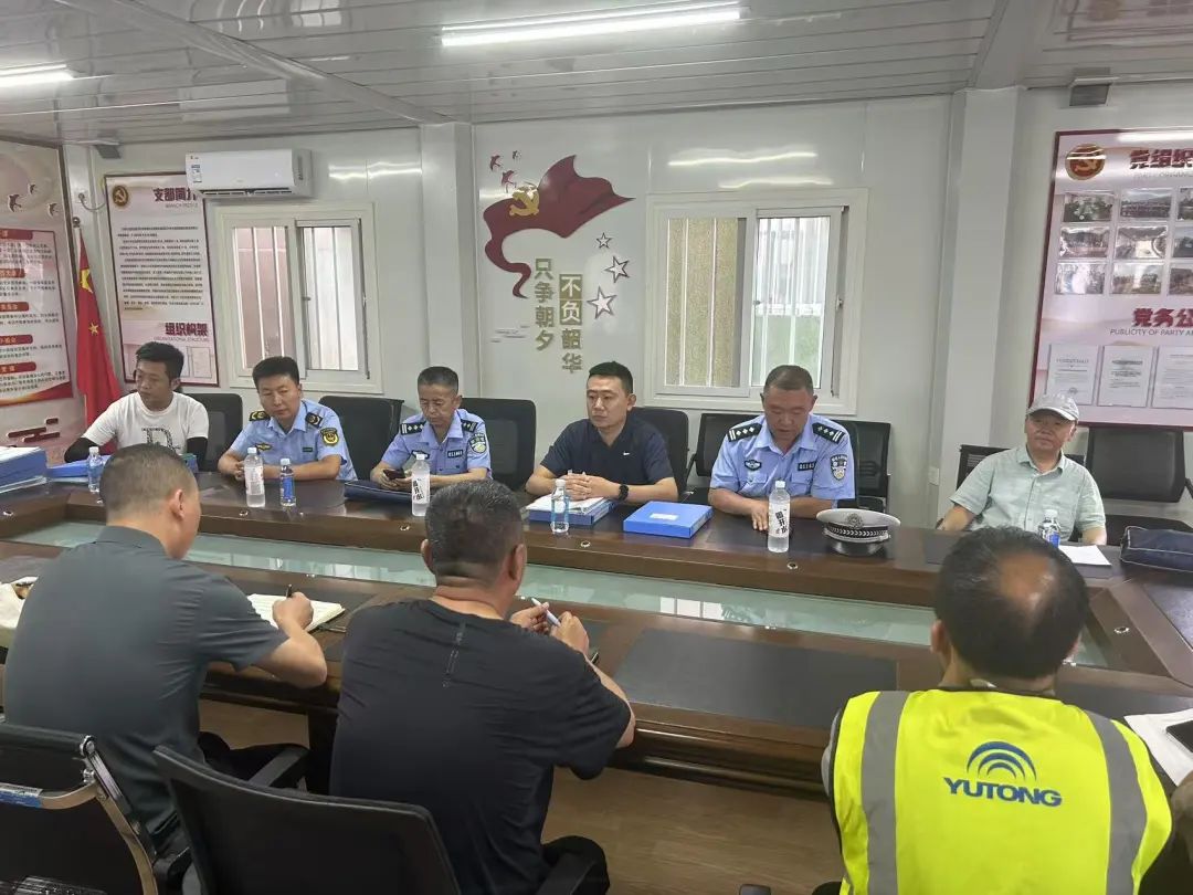 織密假期校車安全閉環,護航學生出行全程平安 圖片