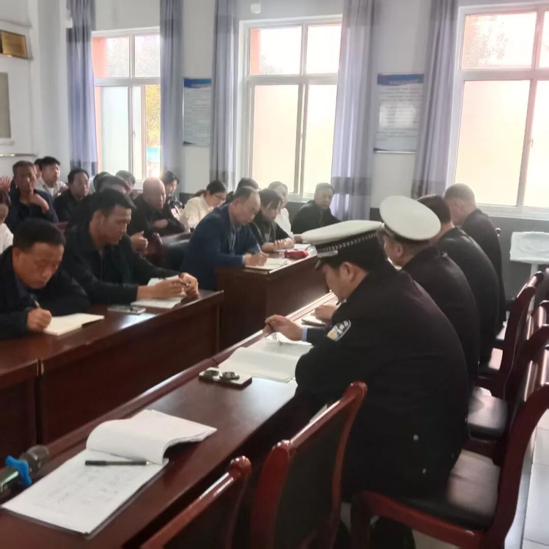 貞元中隊聯合多部門開展秋季校車安全專題培訓