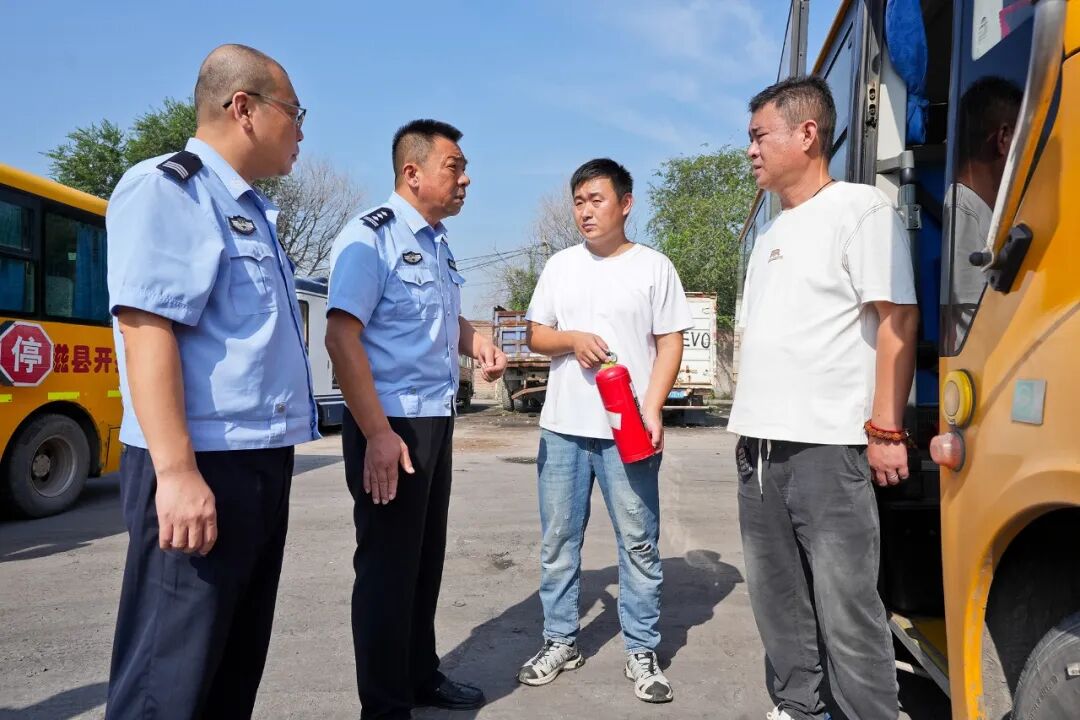 邯鄲冀南新區 | 開展幼兒園校車應急演練 筑牢校園安全防線 邯鄲冀南新區 | 開展幼兒園校車應急演練 筑牢校園安全防線