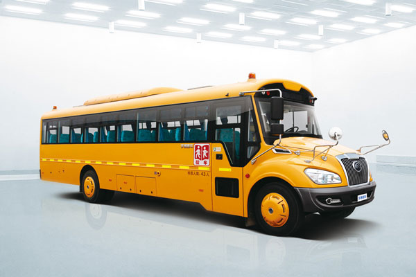 柴油引擎的校車與汽油引擎的校車該如何選擇? 柴油引擎的校車與汽油引擎的校車該如何選擇?