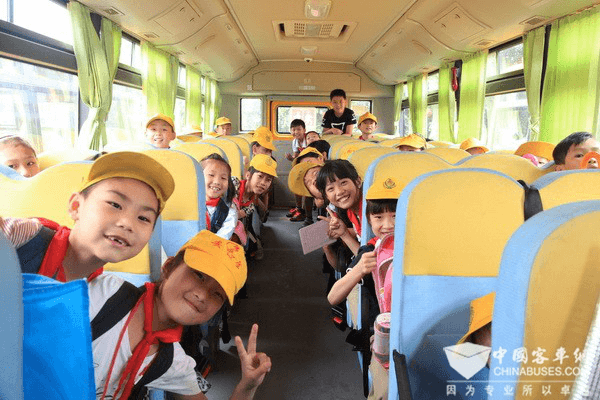 2018安全校車(chē)上佳選擇,你更鐘意哪一家? 2018安全校車(chē)上佳選擇,你更鐘意哪一家?