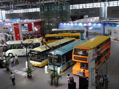 宇通客車全系產品登陸深圳交博會/ 宇通客車全系產品登陸深圳交博會 超強實力備受業界矚目