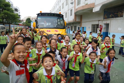廈門金旅校車舉辦安全教育進校園公益活動/ 廈門金旅校車舉辦安全教育進校園公益活動