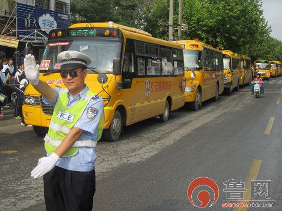 高峰時期害怕校車被堵?福州將新開16條專用校車線路 高峰時期害怕校車被堵?福州將新開16條專用校車線路