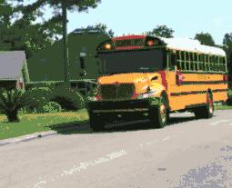 美國校車的安全性和優先級/ 在美國 奧巴馬的座駕見到他 必須停車讓行!美國校車的安全性和優先級