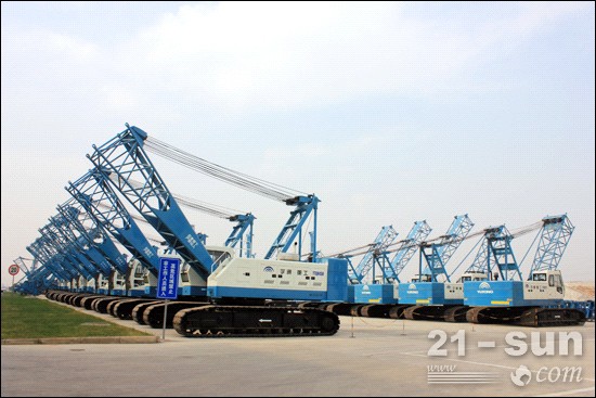 宇通重工新產(chǎn)業(yè)園的部分新下線的產(chǎn)品