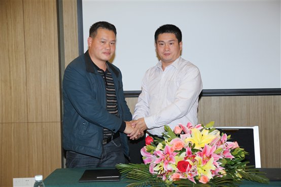 校車中的商務車 歐輝艦橋BJ6590耀動廣州