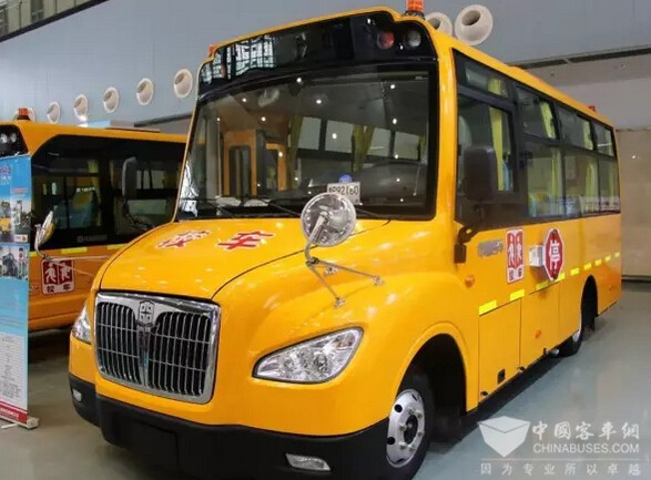 中通三款幼兒園校車登陸全國幼教展/ 中通三款幼兒園校車登陸全國幼教展