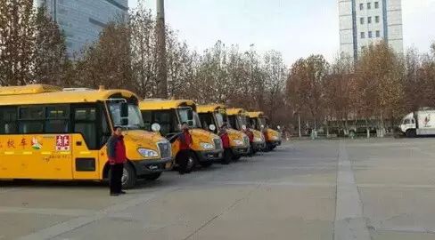 校車“上崗”前要做的事 校車“上崗”前要做的事