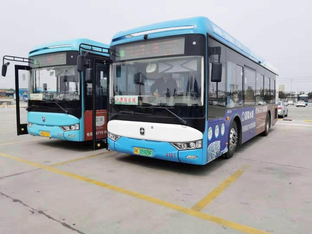 開發區23輛定制公交車輛全開通科學設置線路等/ 開發區23輛定制公交車輛全開通科學設置線路等