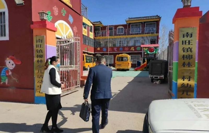 汶上交通局組織勘察有關(guān)校車(chē)線(xiàn)路 為開(kāi)學(xué)做好準(zhǔn)備 汶上交通局組織勘察有關(guān)校車(chē)線(xiàn)路 為開(kāi)學(xué)做好準(zhǔn)備