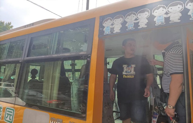 動真格了!中國湖南婁底校車開始整治了 動真格了!中國湖南婁底校車開始整治了