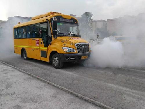 校車安全教育和逃生演練/ 校車安全教育和逃生演練