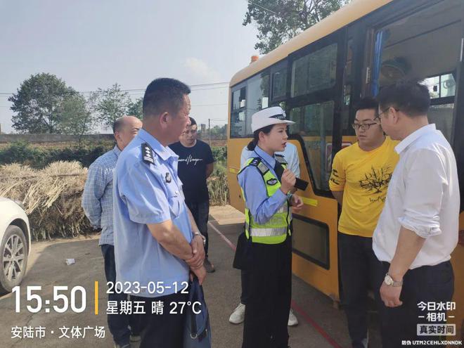 安陸多部門聯合開展校車安全檢查