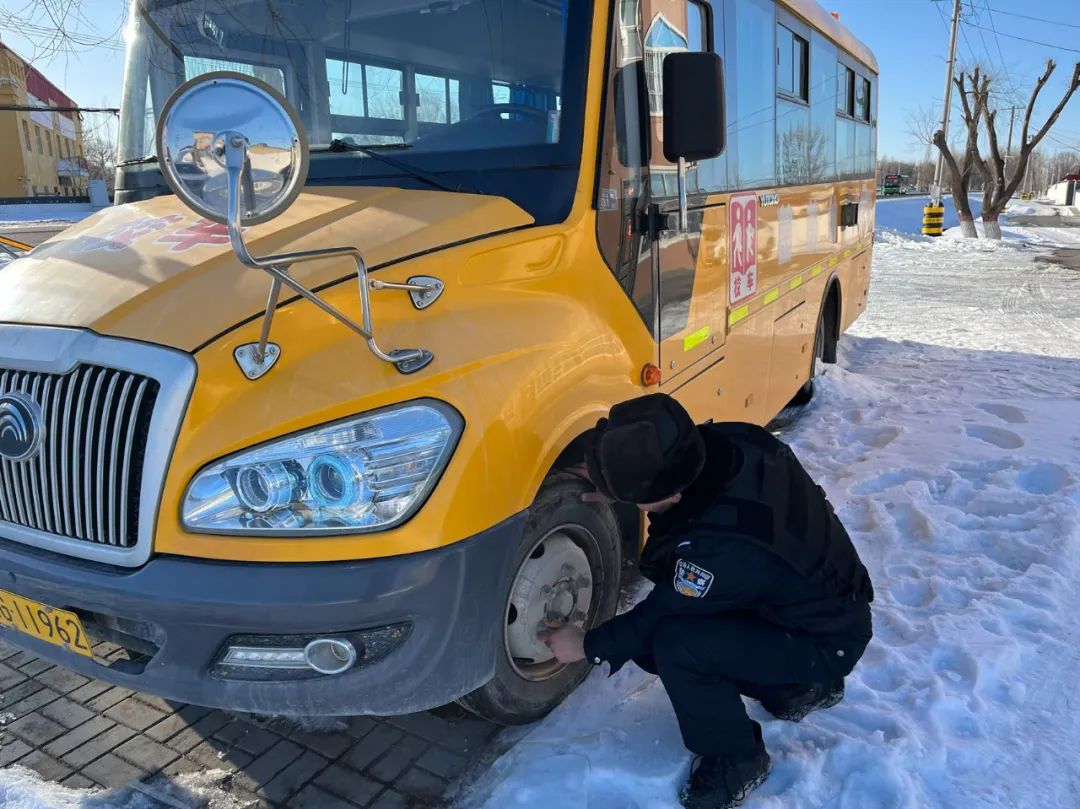 校車安全“大體檢”，為新學(xué)期保駕護(hù)航！