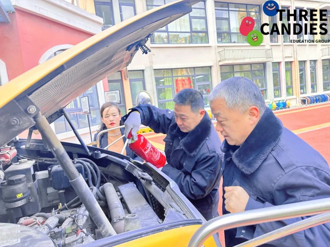 【校園安全】安全乘車，平安“童”行——三顆糖御景新苑幼兒園校車安全應急演練