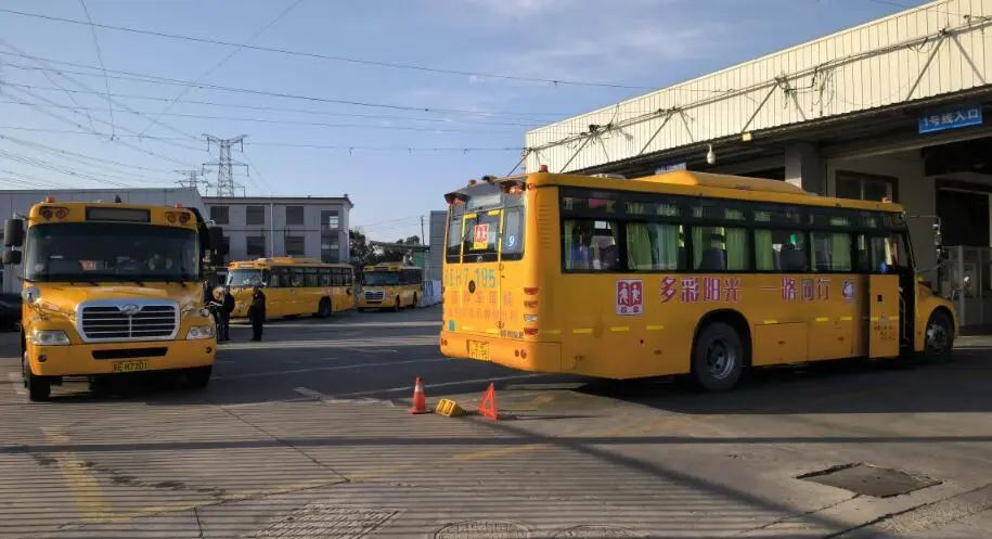 【陽光之路】校車年檢進行時 筑牢學(xué)生出行安全防線 【陽光之路】校車年檢進行時 筑牢學(xué)生出行安全防線